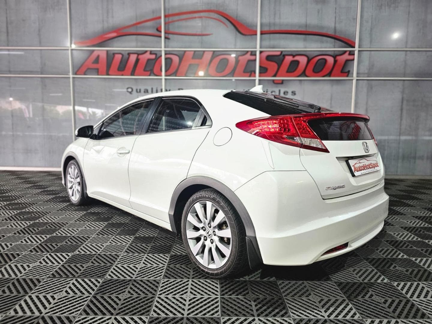 2014 Honda Civic Hatch 1.8 Executive Auto – photo 4