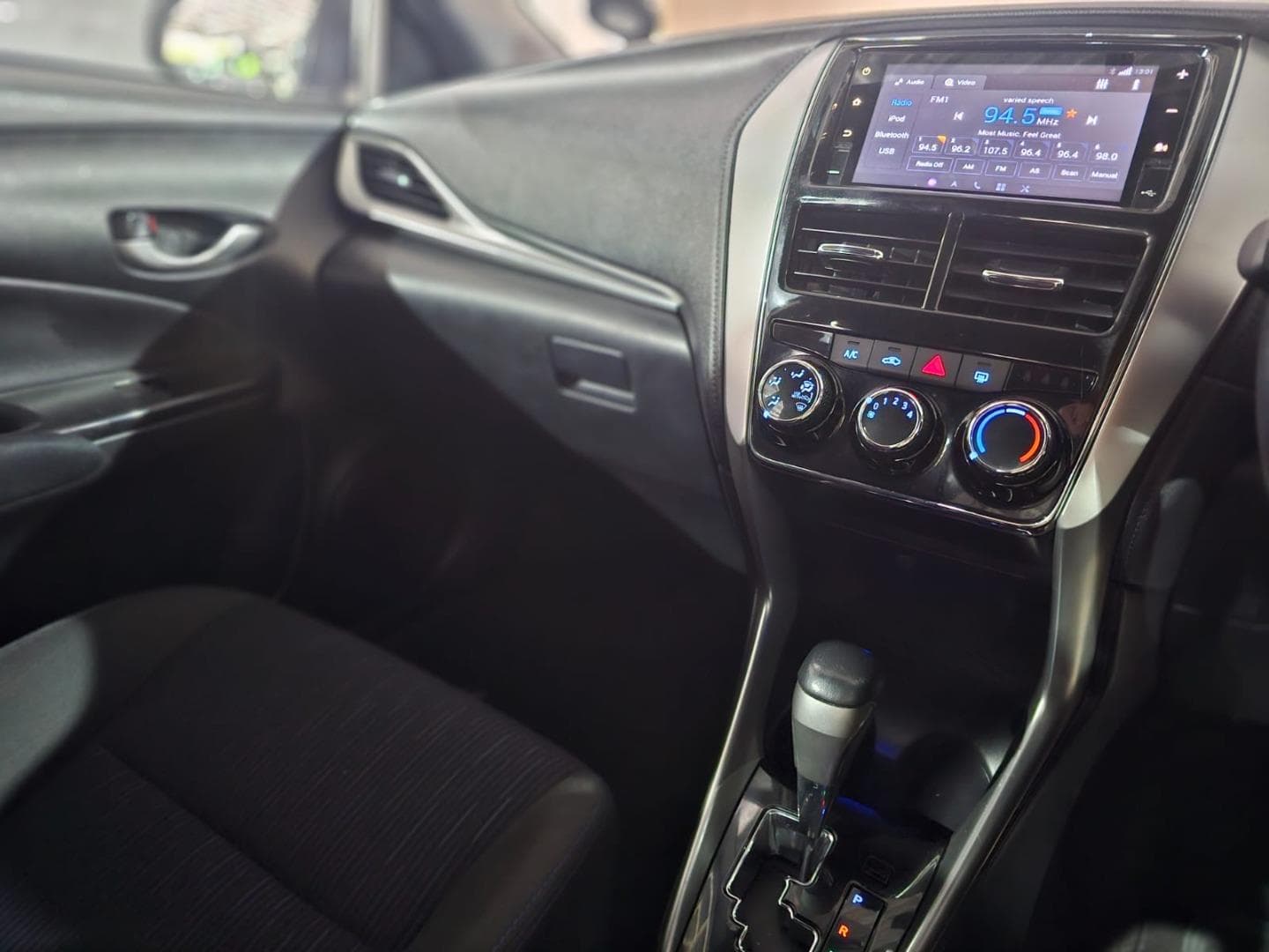 2019 Toyota Yaris 1.5 XS Auto – photo 10