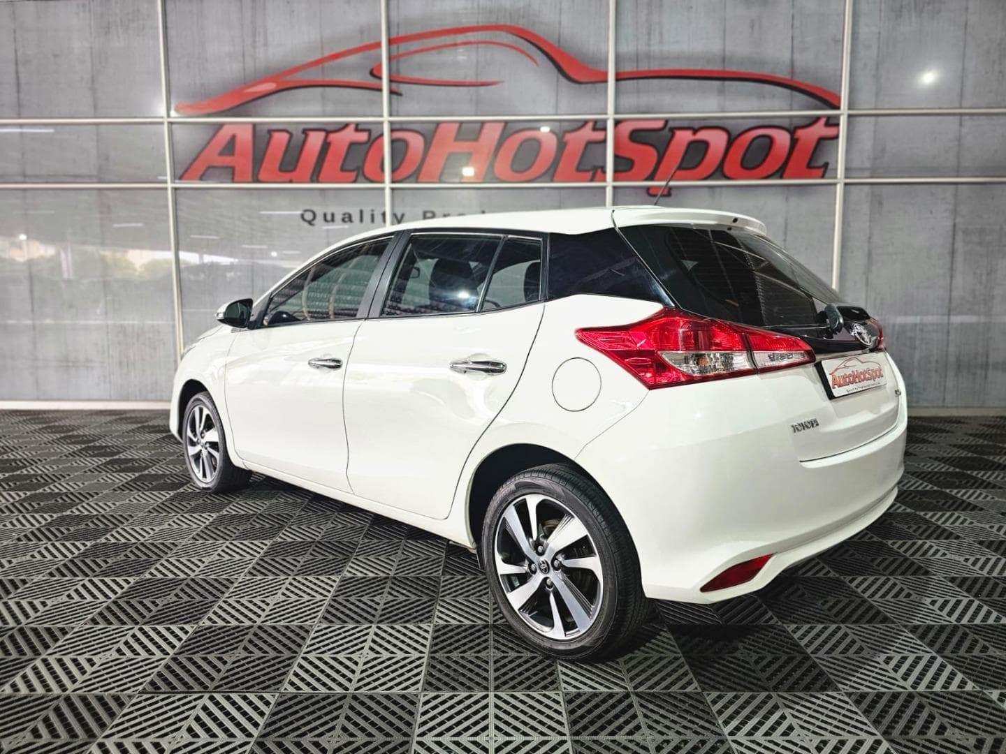 2019 Toyota Yaris 1.5 XS Auto – photo 4