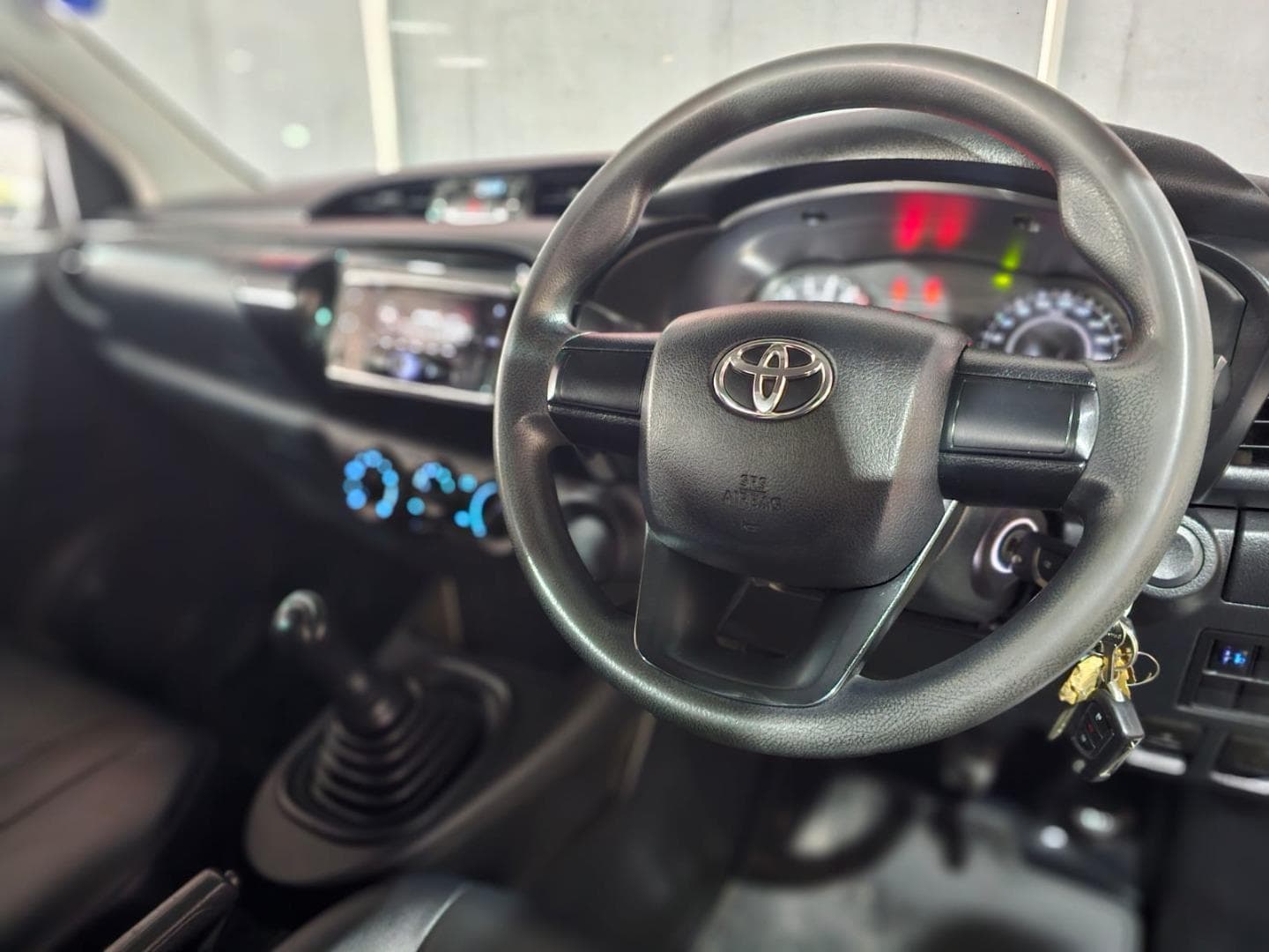2018 Toyota Hilux 2.0 (Aircon) – photo 9