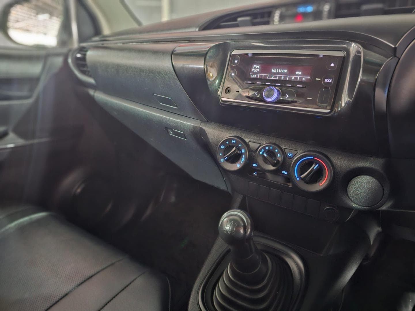 2018 Toyota Hilux 2.0 (Aircon) – photo 13