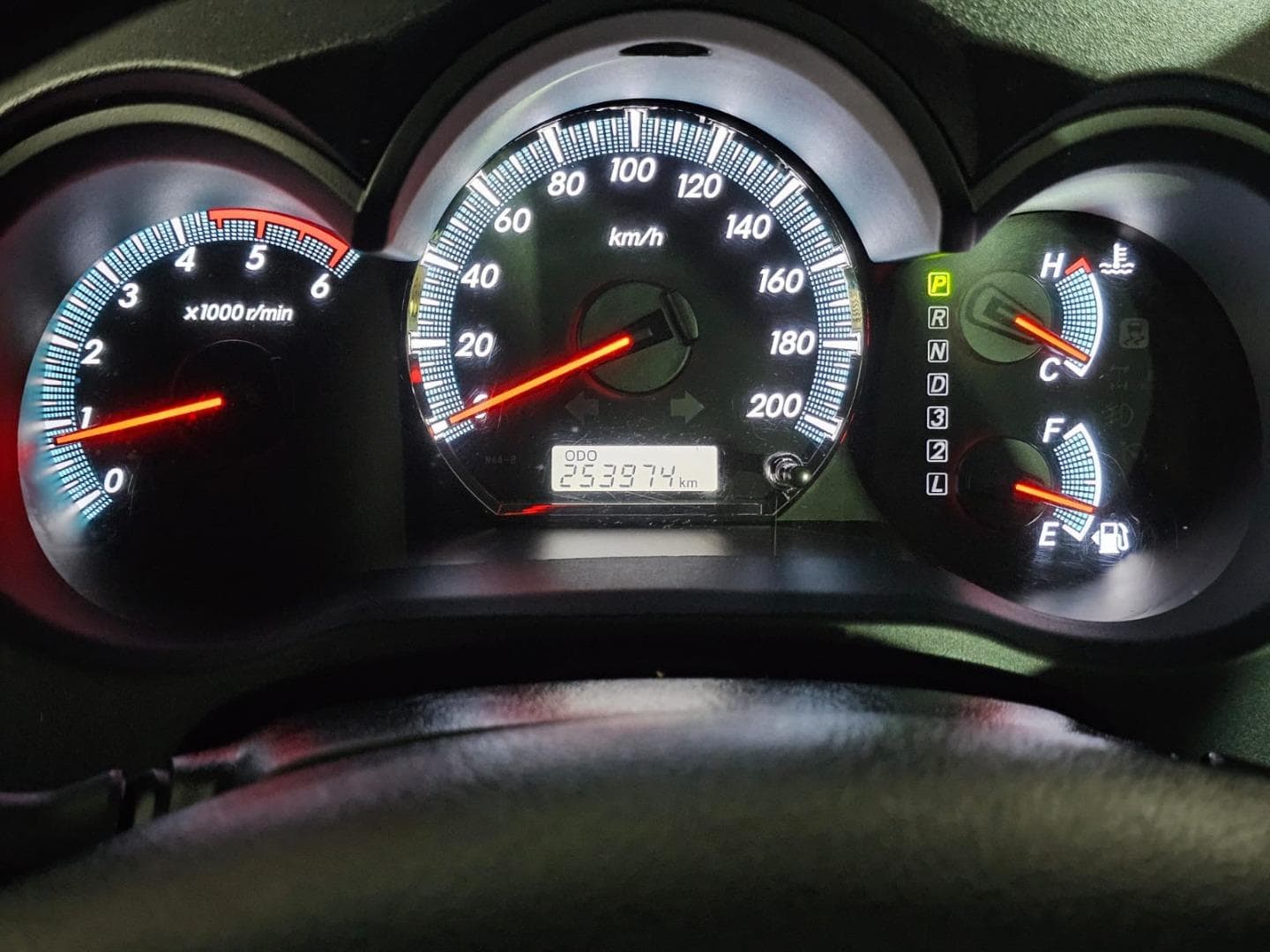 2014 Toyota Fortuner 3.0D-4D Auto – photo 12