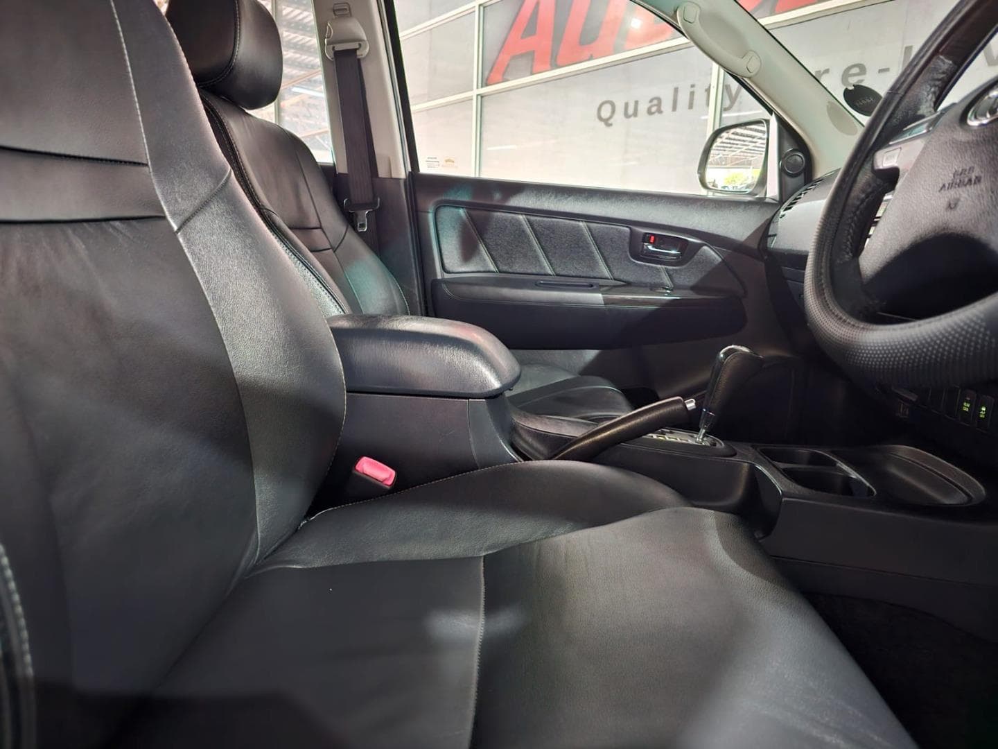 2014 Toyota Fortuner 3.0D-4D Auto – photo 9