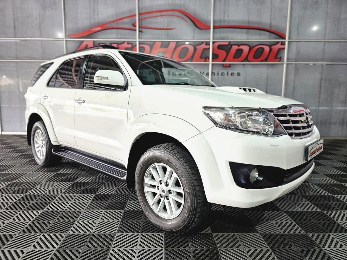 2014 Toyota Fortuner 3.0D-4D Auto – photo 2