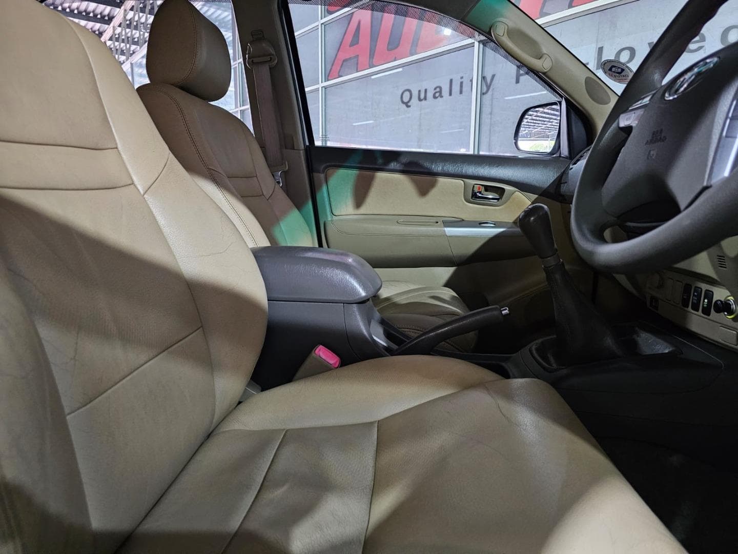 2011 Toyota Fortuner 2.5D-4D – photo 9