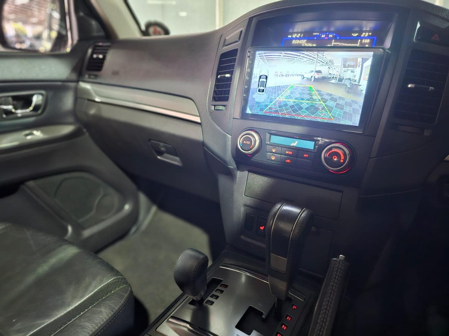 2007 Mitsubishi Pajero 3-Door 3.2DI-D GLS – photo 12