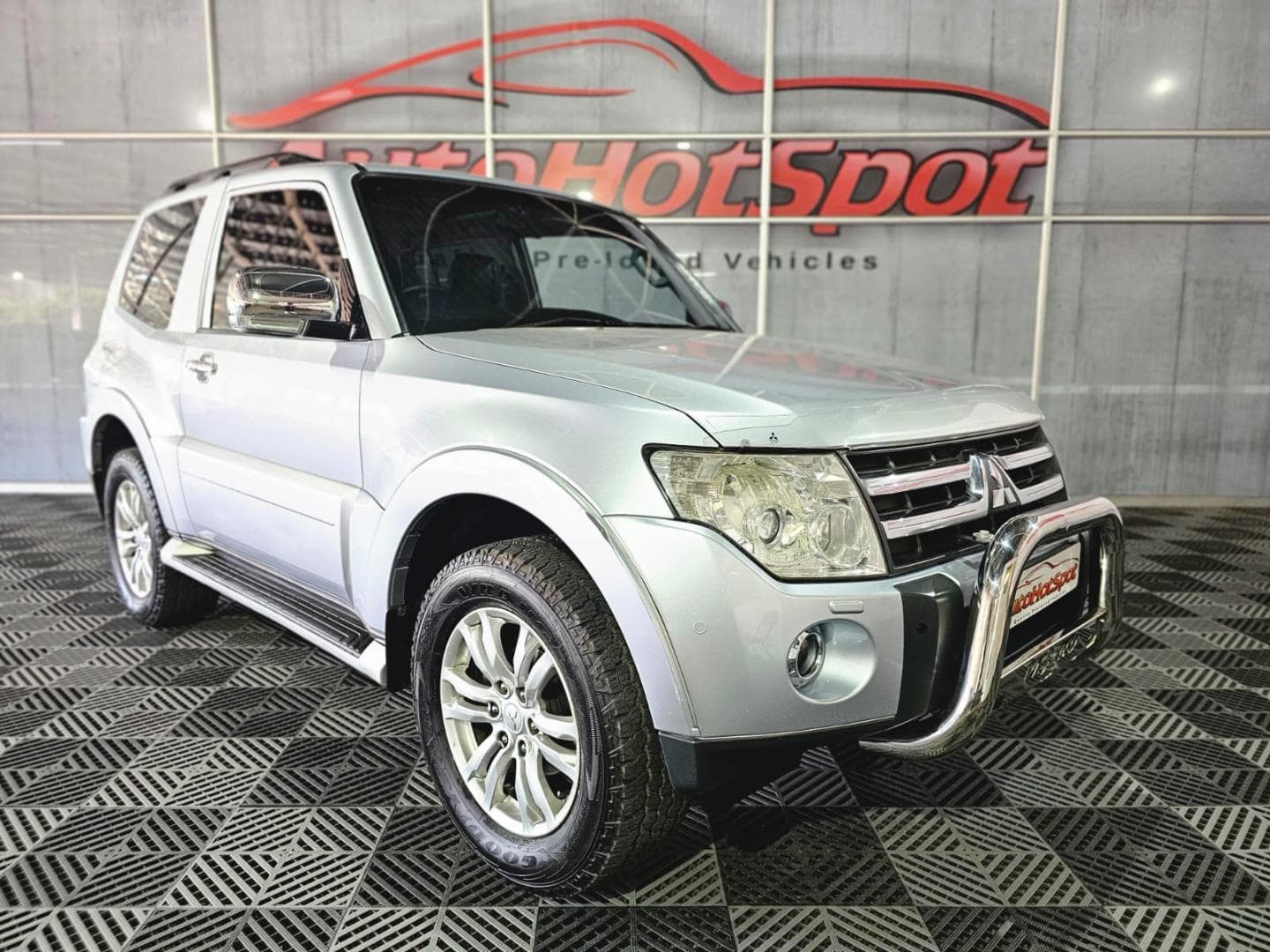 2007 Mitsubishi Pajero 3-Door 3.2DI-D GLS – photo 2