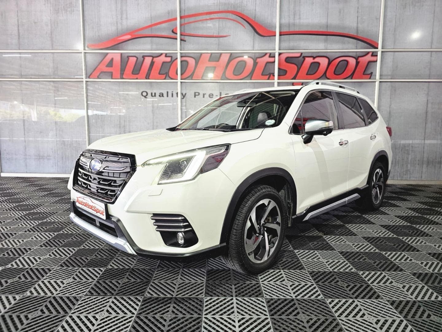 2022 Subaru Forester 2.0i-S ES – photo 1 of 16