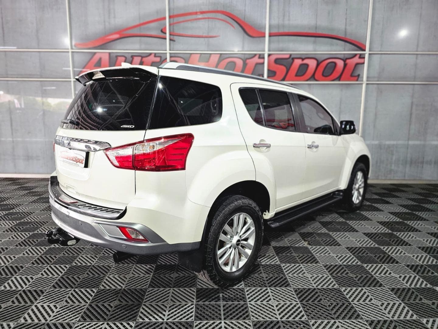 2019 Isuzu mu-X 3.0 4WD – photo 3