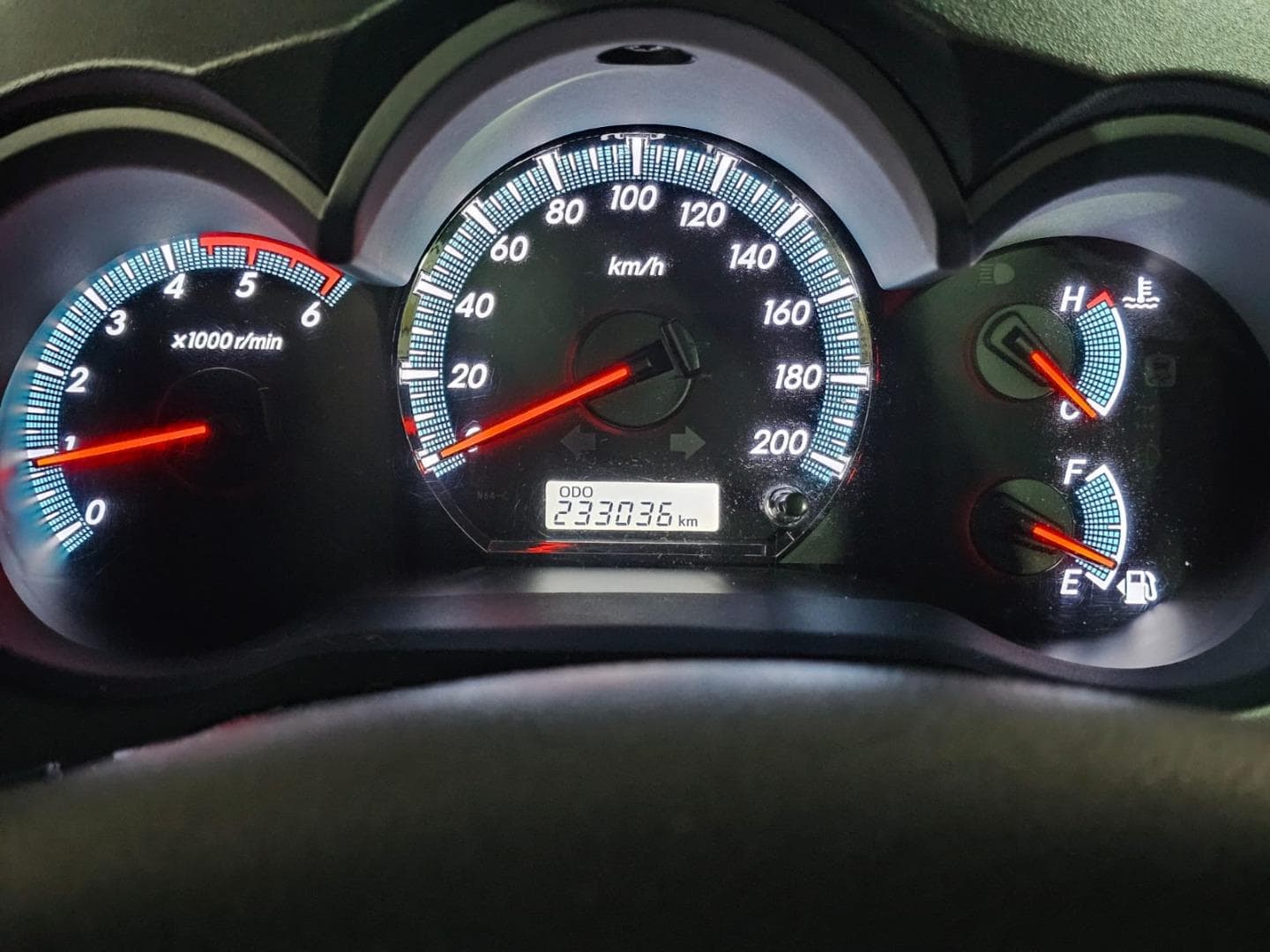2015 Toyota Fortuner 2.5D-4D – photo 10