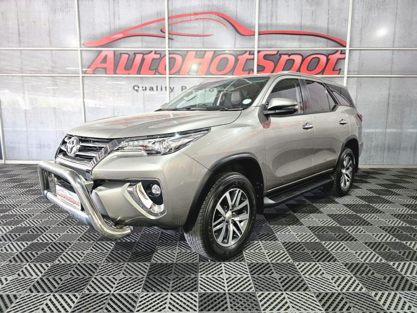 2018 Toyota Fortuner 2.8GD-6 4x4 – photo 1 of 11